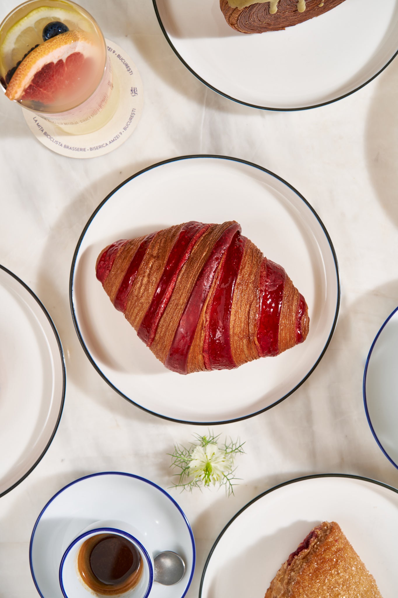 Croissant aux framboises