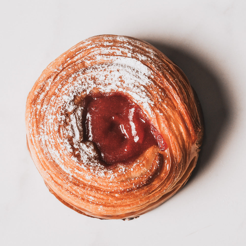 Spirale à la rhubarbe et aux fruits rouges