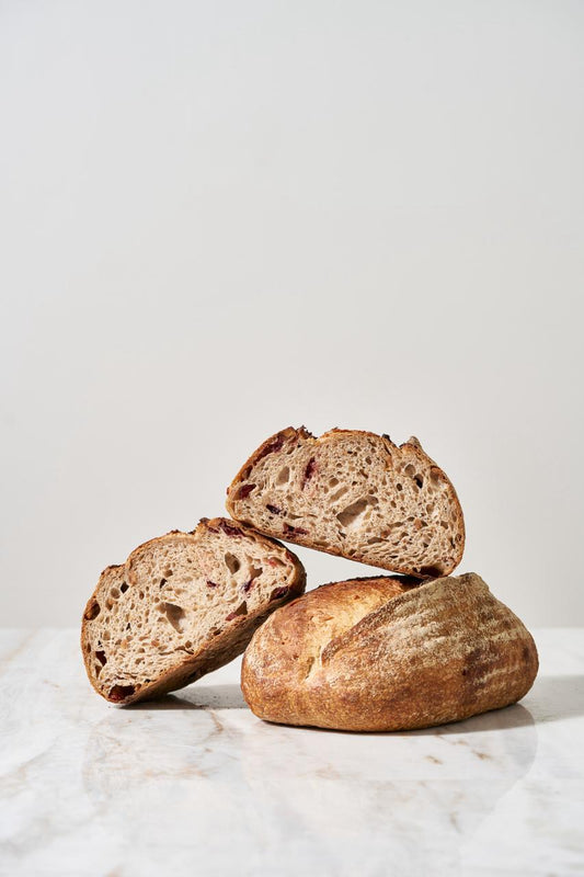 Pain au levain, noisettes et cranberry